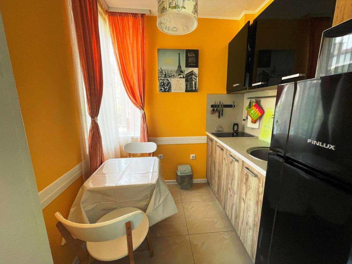 Bright 1Bd Apartment With Nice Terrace Burgas Ngoại thất bức ảnh
